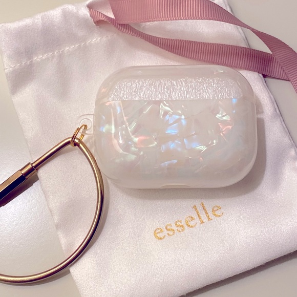 Esselle | Pearly Tortoise AirPods Pro Case - Picture 4 of 4